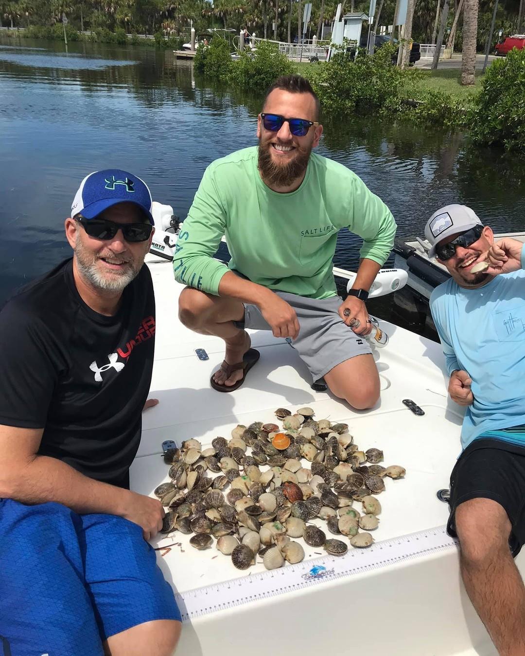 Scallop Season ends in just one week! 

Don't let Summer slip by without making plans for a day on the water, whether that means scalloping, catching Redfish or simply relaxing on a pontoon boat. 

Download our Water Adventure Guide: bit.ly/2N8b653

📸: Capt. Jamie Smith; Adventure Coast Charters 
.
.
.
.
.

#FLAdventureCoast #HernandoBeach #WeekiWachee #Brooksville #scallopseason #flsaltlife #floridalife #lovefl #floridaoutdoors #explorida #tampabay #orlando #hernandocounty #floridafishing #gulfofmexico