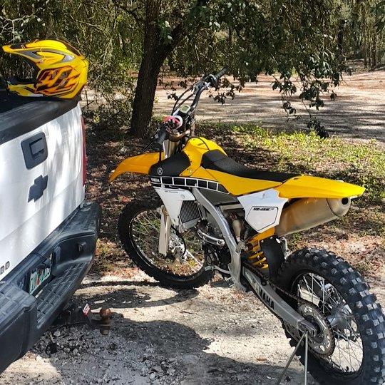 : What better way to start off a Monday!

#motorcycle #motorbike #motorbikes #motorbikes #motorcycles #atv #quad #supermoto #stunt #track #drag #street #motocross #Yamaha #yz450 #anniversary #blaiscycle #pistonaddictz #Honda #Kawasaki #ducati #triumph #florida #croom #dbmoto #harley #bikelife