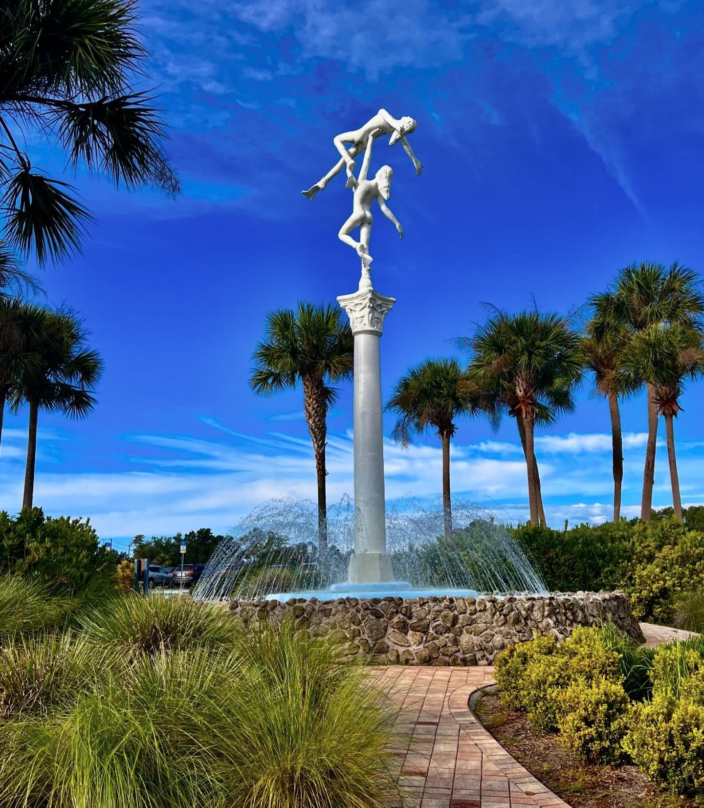 Mermaids and magic await at Weeki Wachee Springs ✨️🧜‍♀️⁠
⁠
📍 @weekiwacheesprings⁠
📸: @hotspotsandhomes⁠
⁠
.⁠
⁠
.⁠
⁠
.⁠
⁠
#FLAdventureCoast #floridaadventures #weekiwachee #hernando #igflorida #lovefl #oldflorida #tampaflorida #sunshinestate #mermaid #floridaliving #floridatravel #wanderlust