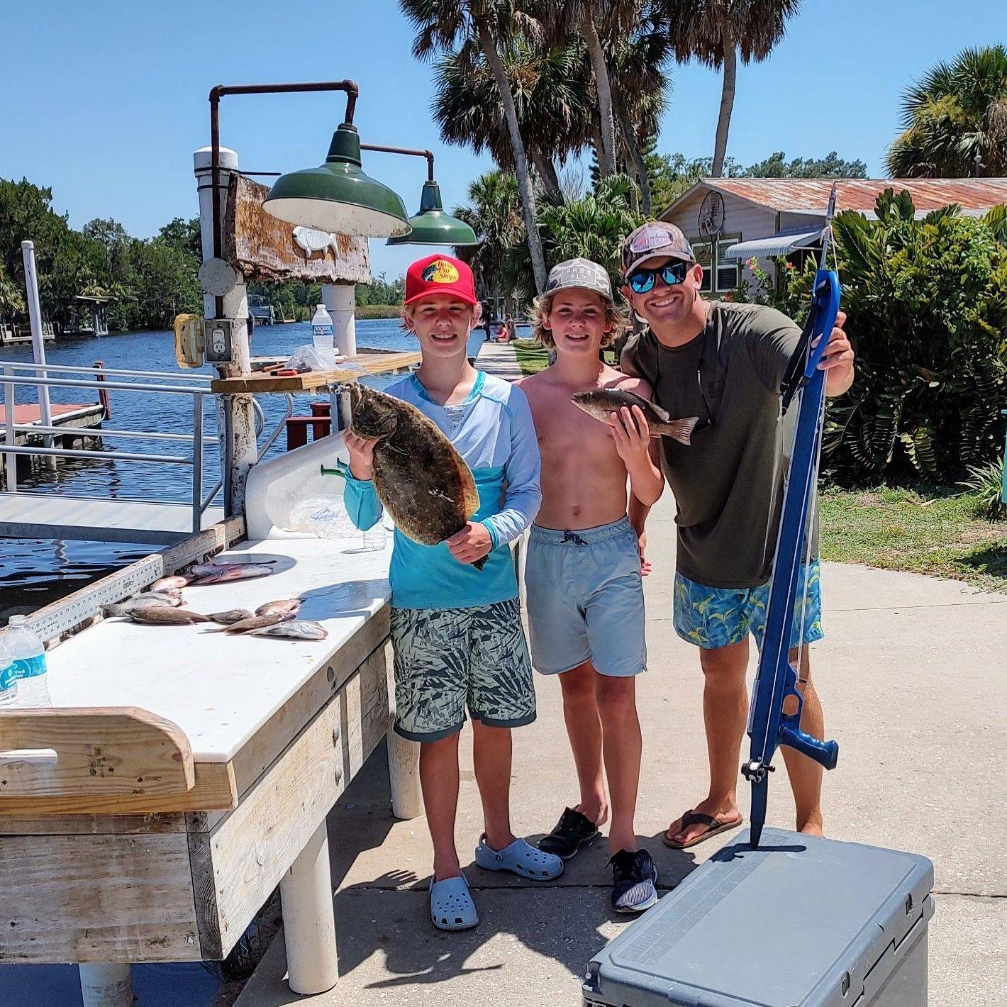 Captain Nick of bayportairboattours took a charter out and reeled in this great catch! 🎣 Give them a call at (352)361-0731 to book a charter and you might just catch one too!