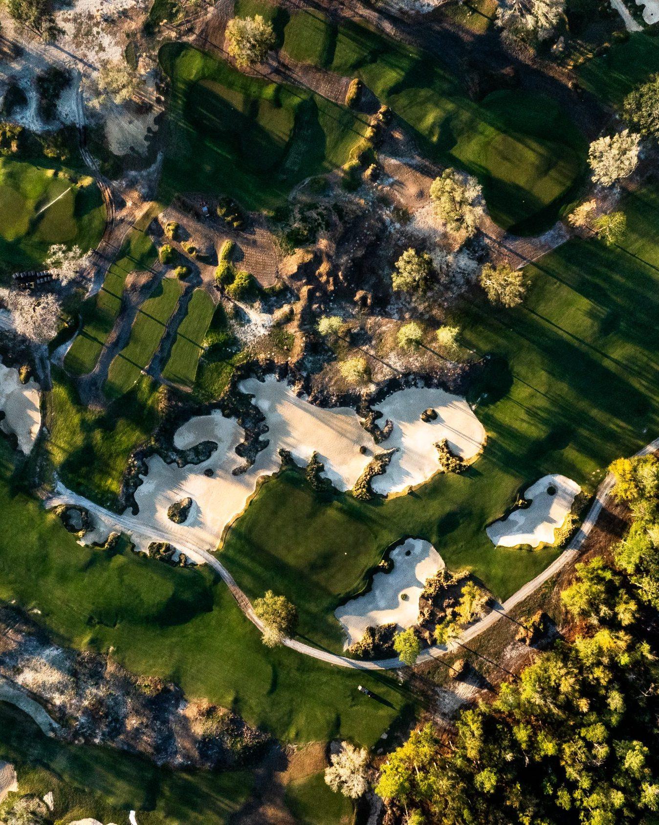 Shaped by Florida’s natural sand ridges, The Squeeze offers a rugged aesthetic with wide fairways, multiple routes to pins, and bold green contours. A course uniquely shaped by the land it rests upon.

#Cabot #CabotCitrusFarms