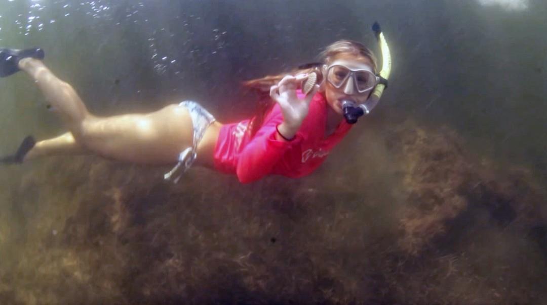 This is how Summer memories are made! 🌊

Scalloping Season is in full swing on #FLAdventureCoast. If you want to get out on the water and learn something new and fun, with an easy learning curve, #scalloping is just the activity for you and your family. 

Get started planning your trip or book a local charter caption by visiting our website, link in bio. 🌊🤿
.
.
.
.
.
#fladventurecoast #FLorida #floridatravel #weekiwachee #gulfofmexico #scallopseason #scallops #flsaltlife #floridalife ##naturecoast #exploremore #floridasummer