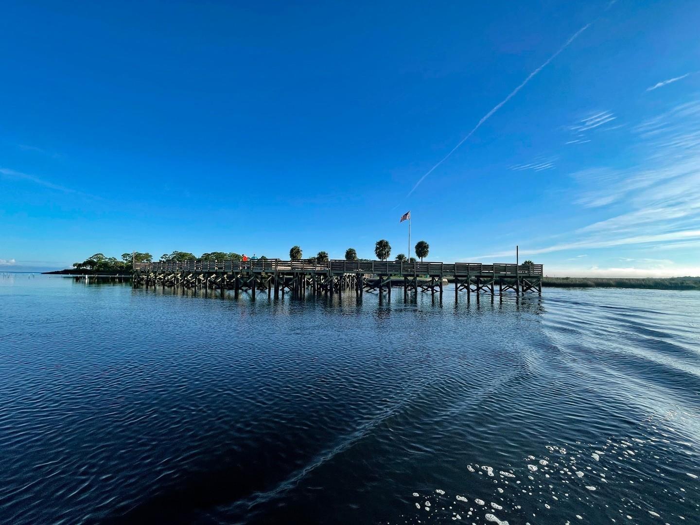 Time to make some amazing memories 🌊 Stay safe enjoy your adventures this Labor Day weekend!⁠
⁠
Photo: Bayport Park Fishing Pier in Weeki Wachee, FL⁠
.⁠
.⁠
.⁠
#FLAdventureCoast #Bayport #hernandocounty #hernandobeach #lovefl #florida #happylaborday #thisishernando #weekiwachee #explorida #naturecoast