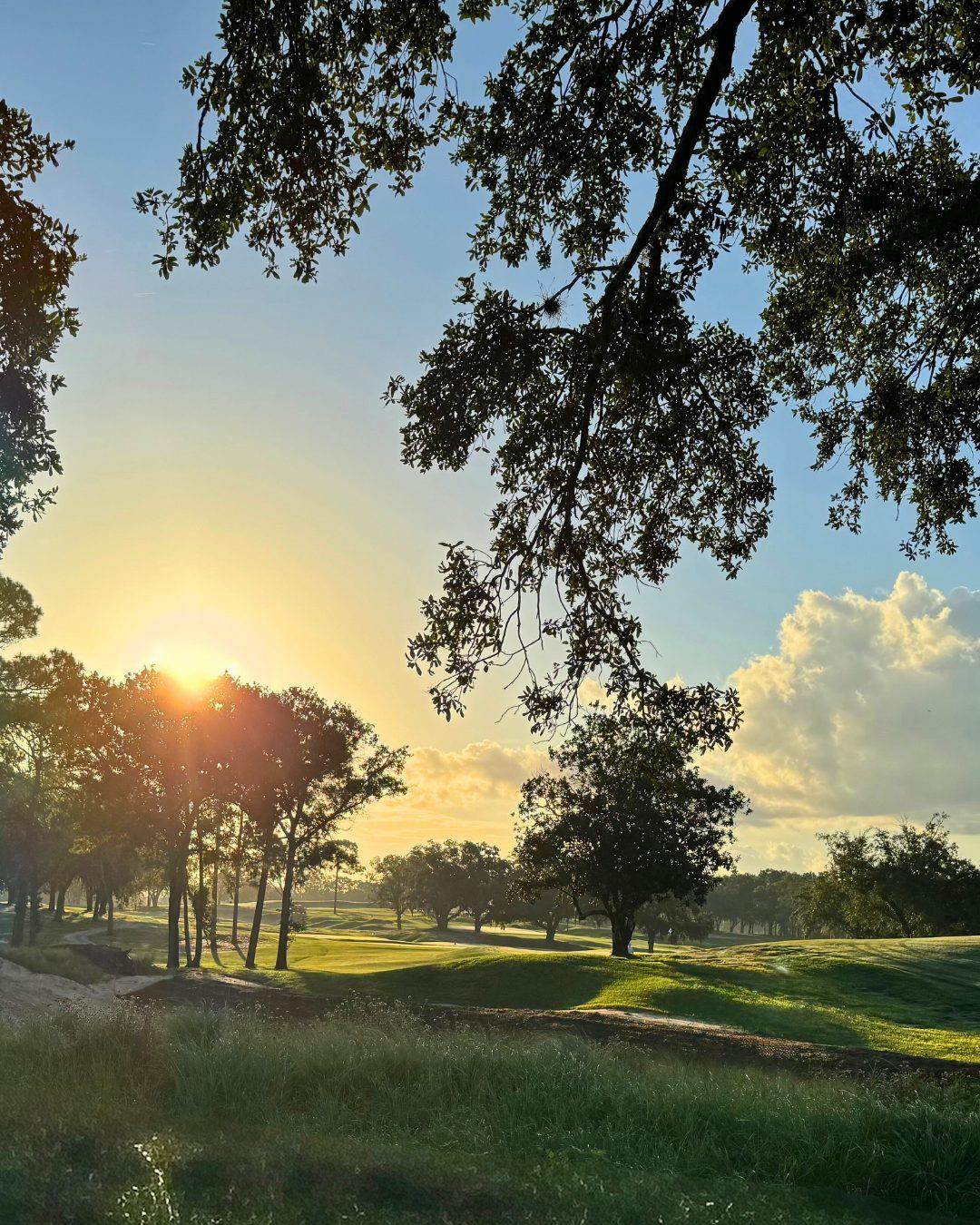 Soak in the glow of sunrise over the fairways. 

Framed by panoramic views of the Florida countryside, Citrus Ridge offers the perfect setting to build a tranquil yet luxurious retreat. 

To inquire about real estate at Cabot Citrus Farms, visit cabot.com/citrusfarms.