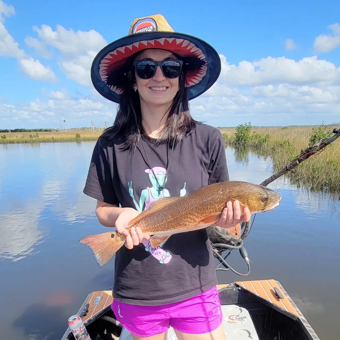 Had some very hungry fish this weekend! 

Give us a call at (352)238-9563 and let's get you out there! 

#redfish 
#fishing 
#inshorefishing 
#mudboat 
#chassahowitzka 
#godevil 
#pennreels