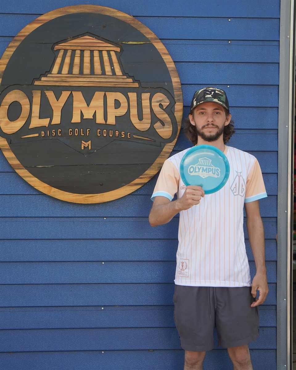 New Olympus super model🤔

#discgolf #model #olympus #olympusdgc 
#frisbeegolf