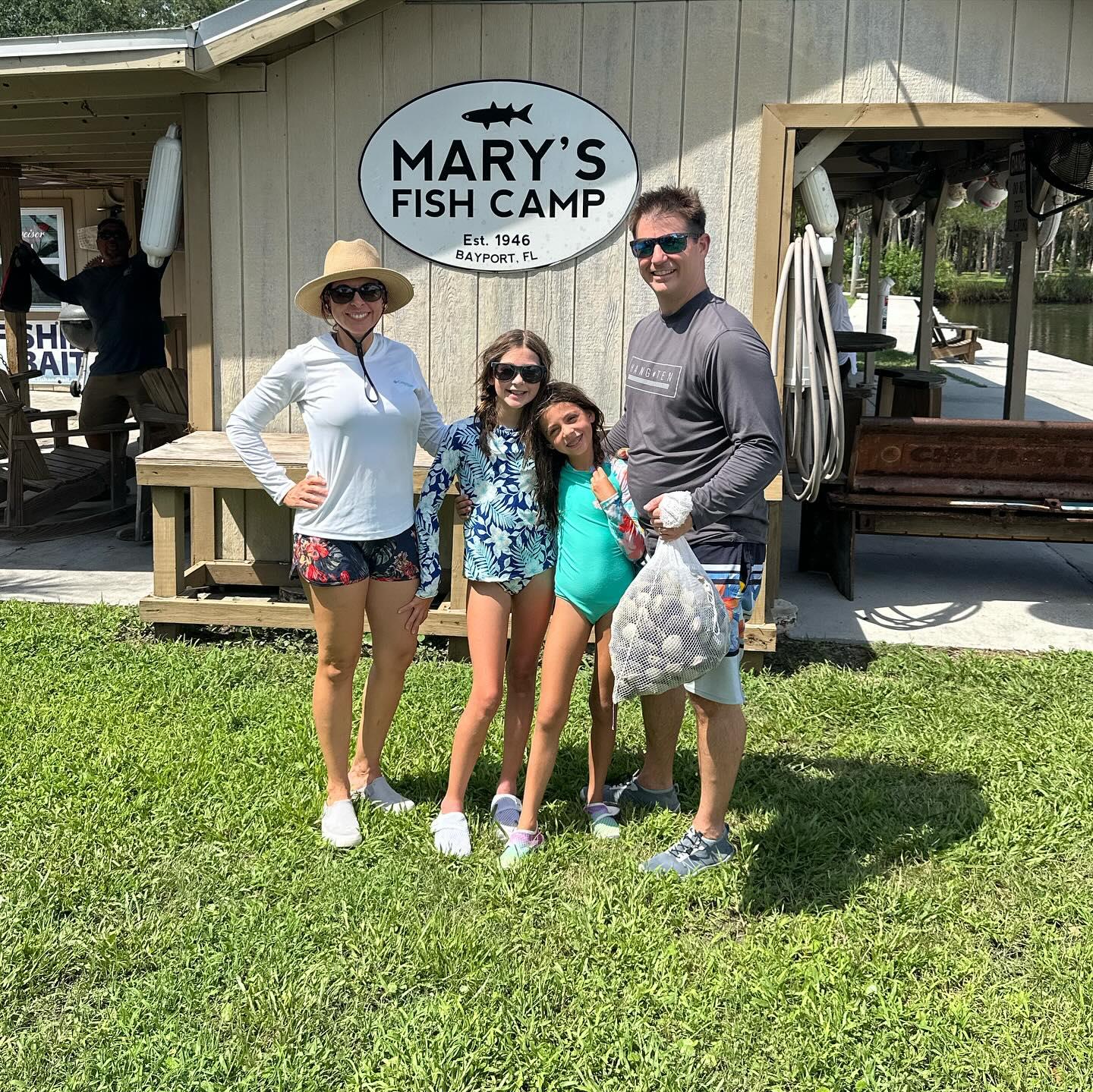 Scallops are coming in hot! Make sure to hit us up for a fun day on the water chasing after these delicious bay scallops!