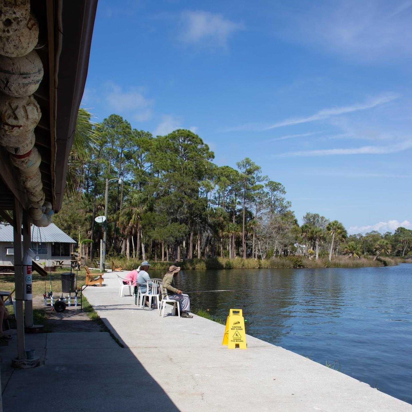 It’s a beautiful day to cast a line off the wall at Mary’s 🌞 We’re back up and running with 6 brand-new luxury RV spots, plus all the camping, fishing, and kayaking you love. Come soak up the Old Florida charm and make today a Mary’s kind of day! 🎣🌴 Call to book: (352) 597-3474.