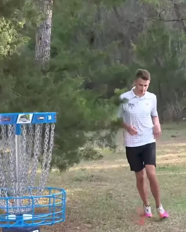 Olympus can require some nifty putts! Which of these is your favorite? 🍿