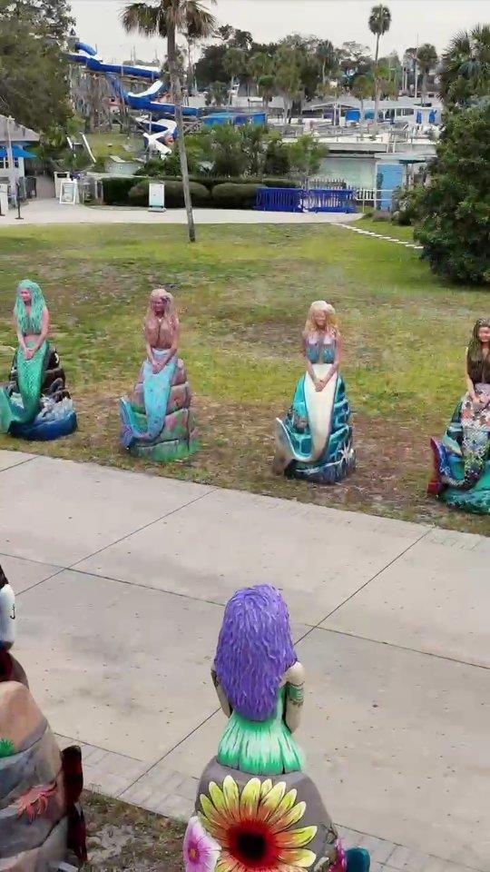 Happy National Mermaid Day from Florida's Adventure Coast! 

#nationalmermaidday #mermaids #mermaidday #florida #weekiwachee #FLAdventureCoast