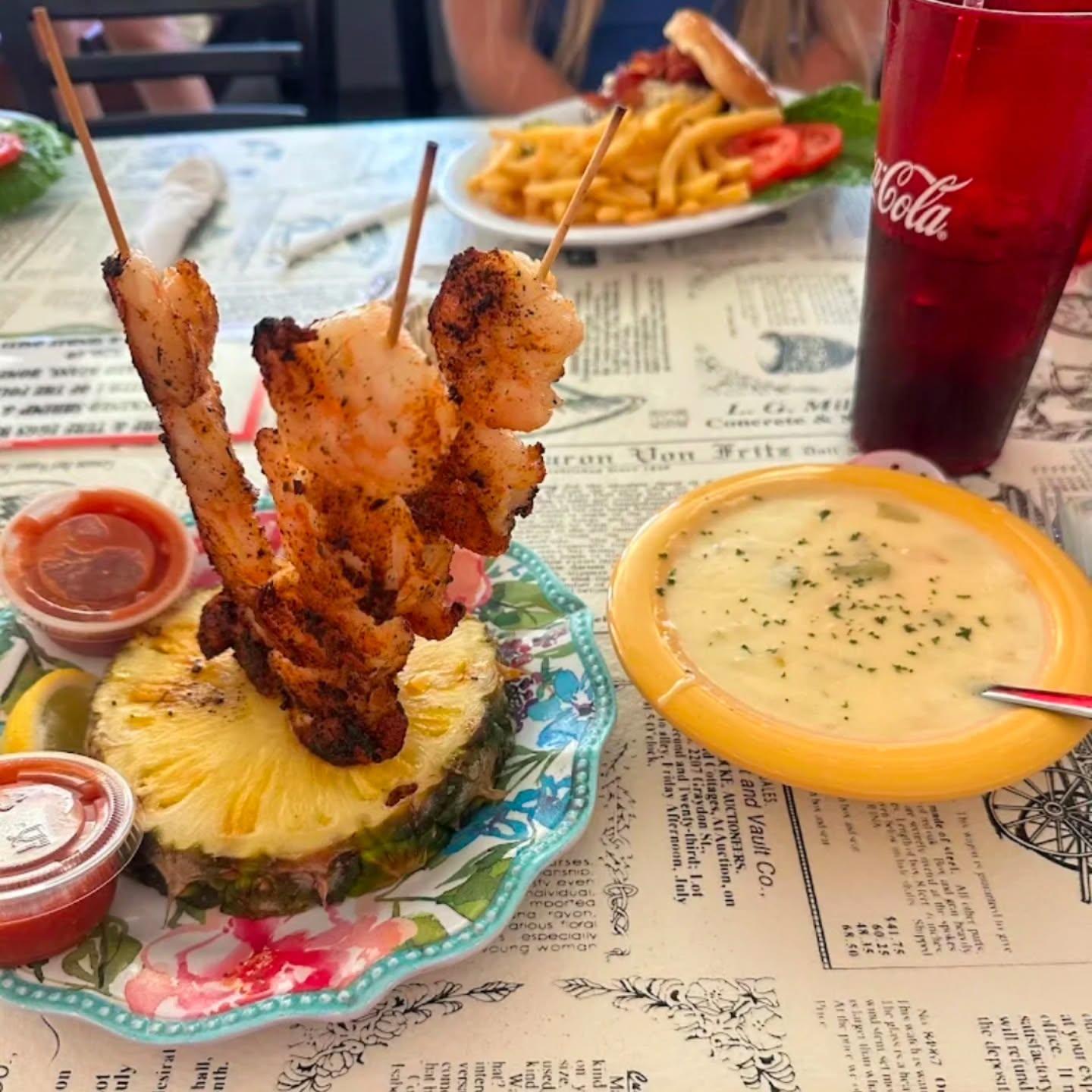 🥶 Florida said “just kidding” about spring… it’s cold again this week.

Good news? We’ve got backup. 🍲

🔥 Soup of the Day (always switching it up)
🌊 Clam Chowder
🌶️ Hearty Chili
🍤 Delicious Apps & Entrees
☕ And yes… hot tea for when you’re feeling fancy and frostbitten.

Come warm your hands, your soul, and your Florida pride 🐊🌴💙

#FloridaWinter #SilverDolphin #SoupSeason #HotTeaWeather #HernandoBeach WarmUpHere