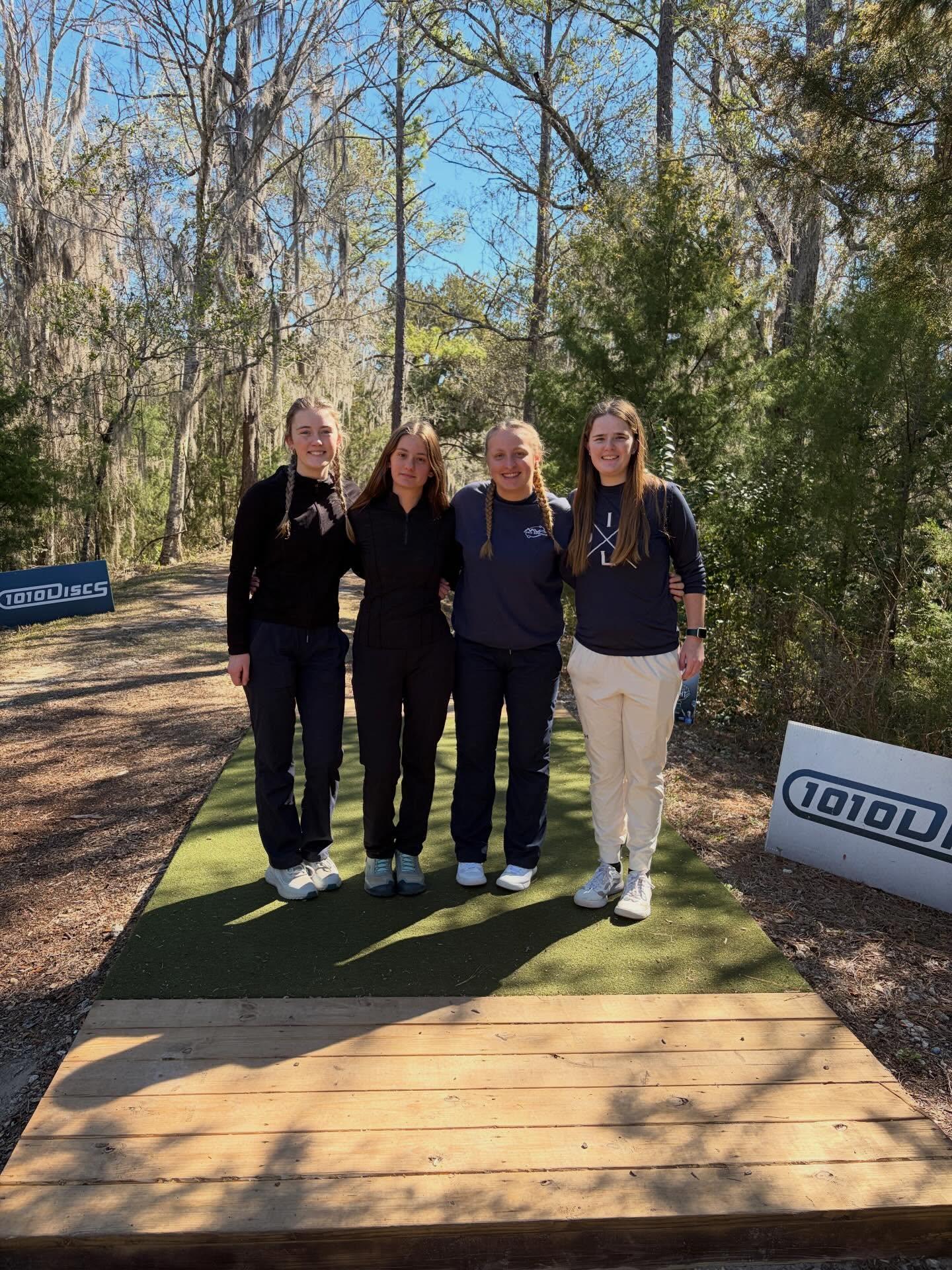 Making memories at Olympus 💕

📸: alan_vazquezdg 

#practiceround #olympusdiscgolf #teammvp #girlswhothrow