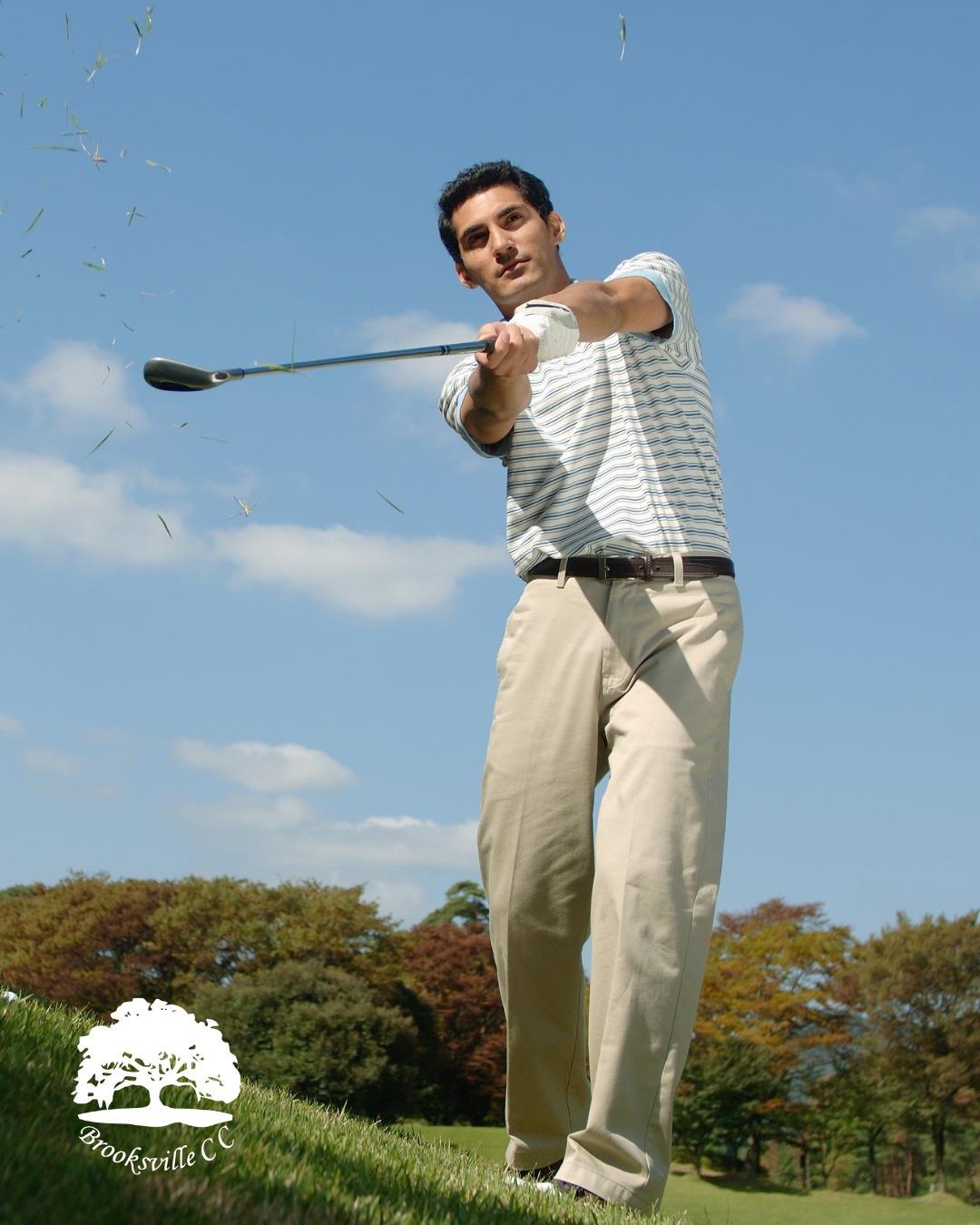 Time to book a tee time and burn off those holiday calories. Who's in? 🏌️ 

📞 (352) 796-8879