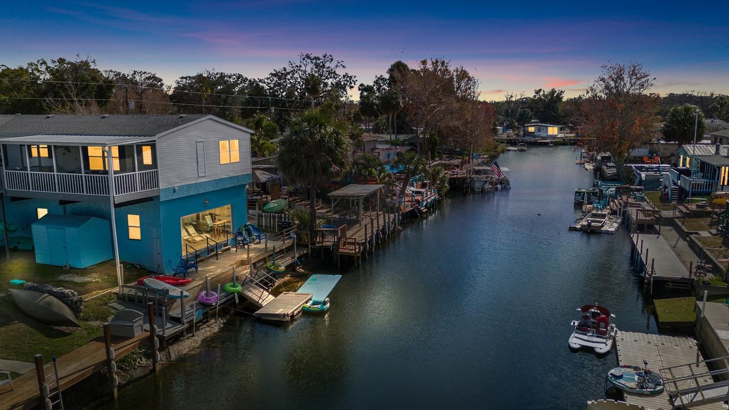 Escape to our 4/3  fully stocked waterfront vacation home with jacuzzi, kayaks, garden tub, paddle boards, 1500 sq ft game room in Weeki Wachee, FL.  Walking distance to great restaurants, parks, 3 miles to the Pine Island Beach.  Close to Disney World, Beaches and more. 

For more info go to:  https://floridatreasurerealty.com/property/captain-jacks-crab-shack/

#Flvacationhomes #floridahomeswithnohoa #floridahomesforrent #floridavacationhomes #floridapaddleboarding #floridasup #floridatubing #floridahiking #floridasprings #weekiwachee #weekiwacheerental #weekiwacheevacationrental #floridanaturelover #floridabirding #vacationrentalsinflorida #floridatreasurerealty #yourfloridarealtorforlifesjourney #floridagetaways #floridasunsets #dreamingofflorida #floridadreams #floridadaze #floridahomeforrent #Weekiwacheehomeforrent #weekiwacheehomesforrent #floridawaterfronthomeforrent #floridahousesforrent #floridahouseforrent