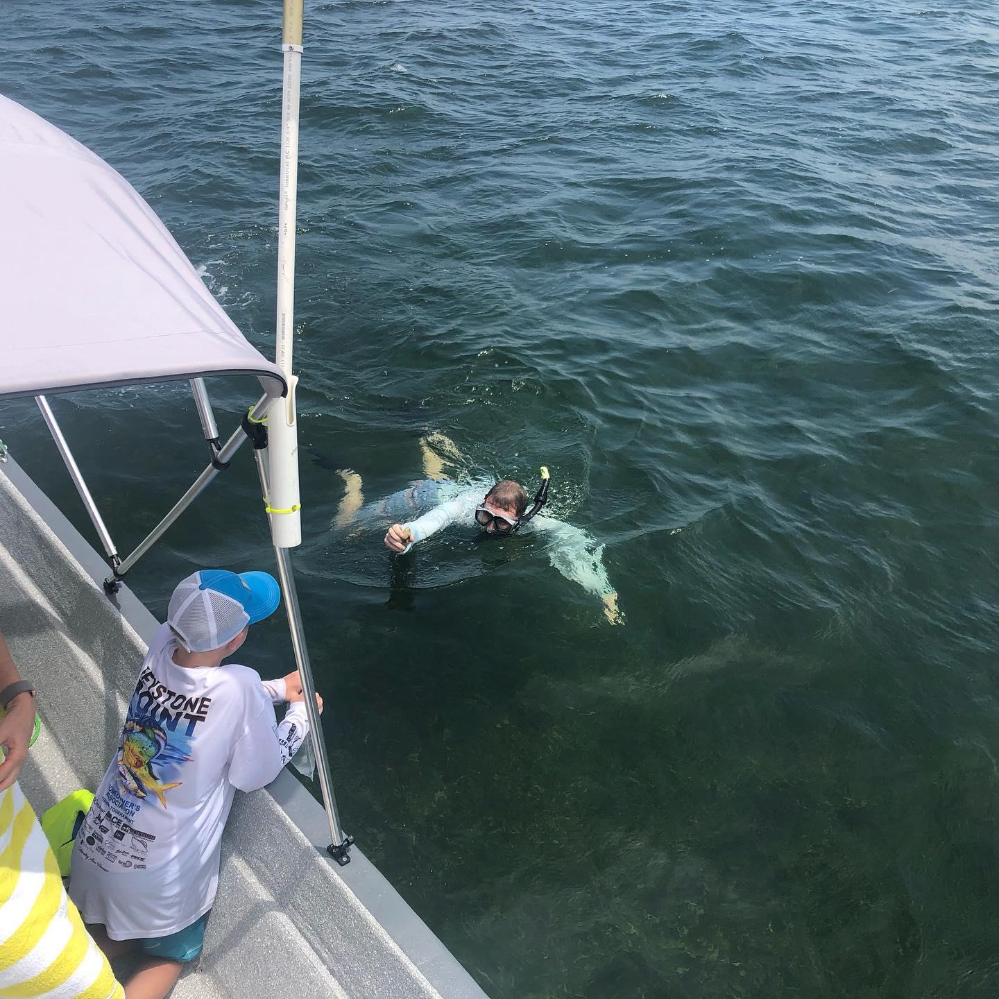 There’s nothing like taking the kids out for a day on the water scalloping.
.
.
#scallopseason2020 #scallops #familyfun #summer #southernslamoutfitters