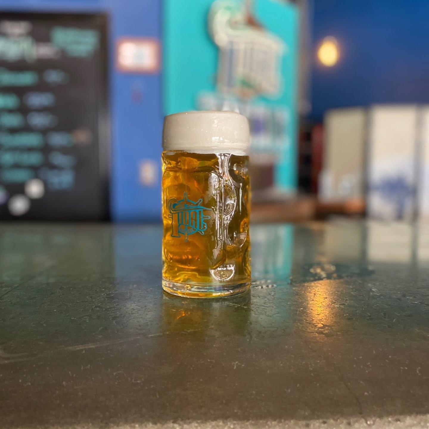 Say hello to our featured beer this week, Prazan, a brand new Czech Pale Lager (think Czech Pilsner). This is THE original pale beer style from which all other Pilsners, American lagers, light lagers, etc descended 😍
.
What makes it unique? It's brewed with a soft water profile characteristic to its origins in Prague lending itself to a pleasant bitterness in the beer. Recreating these conditions with our naturally hard water here in FL is not an easy thing to do by any means as the water for brewing needed to be boiled before it was even used, but we think we did a pretty damn good job 👍
.
You guys know a good crispy lager when you see it and this has already been a best seller on our menu! Try it today with the.ryan.cleveland and elle.alana and stay a while for some live music in the taproom by iamglennmusic from 7-10 pm. Prosit!