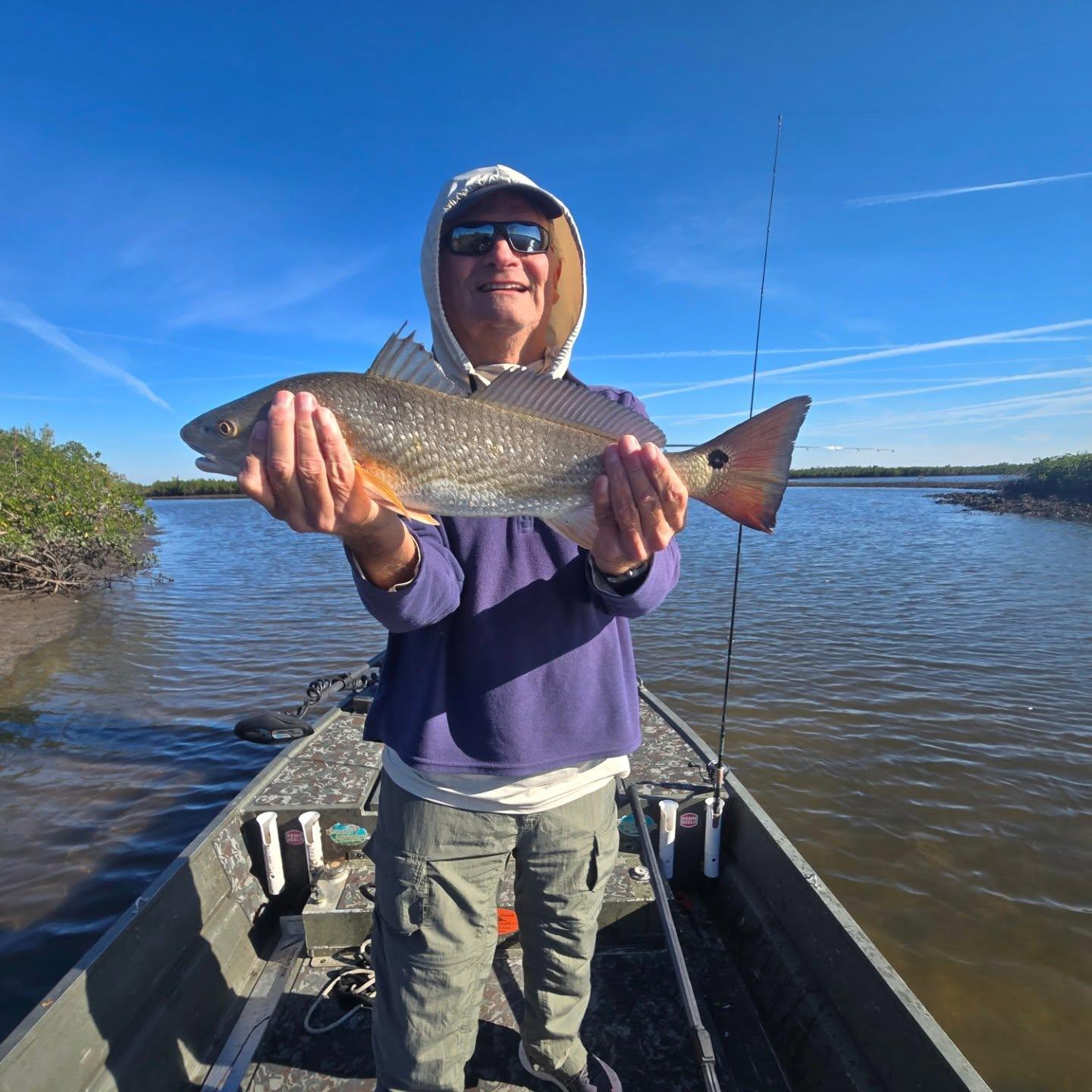Another low tide, another good time!!! I have multiple days available for anyone that's trying to get out and go!! Book me exclusivity at www.lightlinesgoodtimes.com