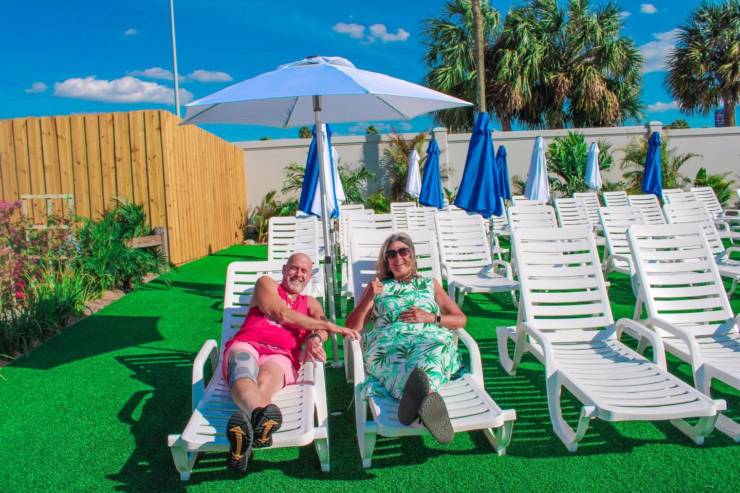 🌞 Happy Labor Day from all of us at Weeki Wachee Springs! 🌴 Here’s to sunshine, relaxation, and taking a well-deserved break. 💙