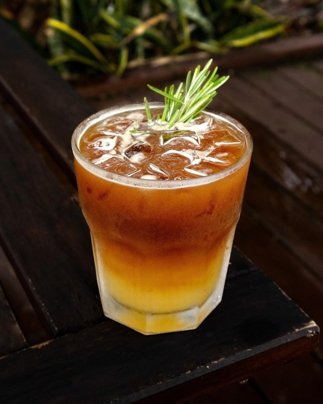 Coffee? Refreshing? Can it be? 

It can! A refreshing take on the classic cocktail and inspired by Florida brush, the Palmetto Highball uses natural Pineapple juice and Single-Origin Espresso to craft a summer classic in the making.

Get a taste of this delicious mix at Trilogy Coffee Roasting Co. 

Be sure to vote for the ‘Palmetto Highball’ at coolcrafttrail.com/summer !

#coolcraftsummer #coolcrafttrail #visitwestvolusia