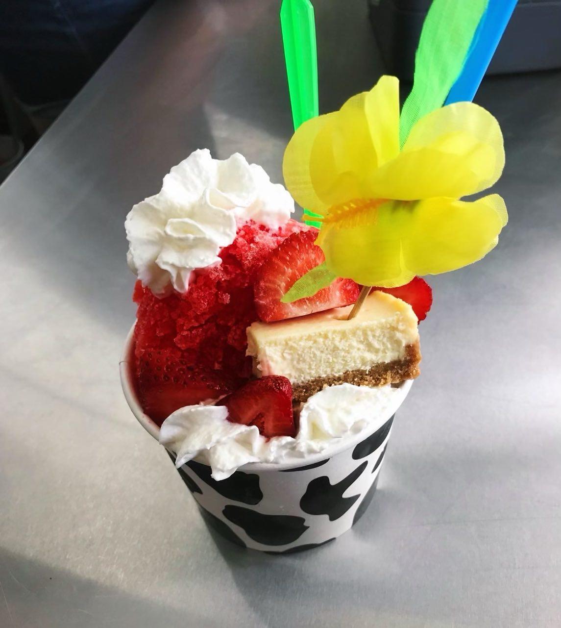 #foodfriday #mymcalester #exploremcalester #discovermcalester #sweettreats #summertime #sunshine #snowconeseason #snowcone #yummy #yum #sweettooth #travel #tourism #travelok #discoveroklahoma #icecream #homemade #silverfox #tigersblood #flavor